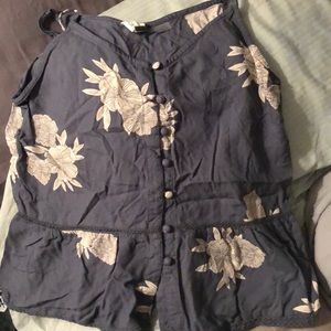 🍍Roxy spaghetti strap top